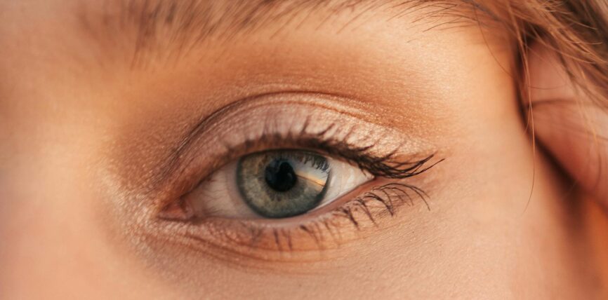 close up photo of an eye