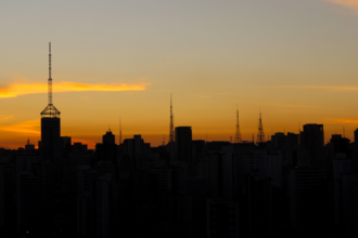 Apagões em São Paulo ampliam debate sobre energia reserva