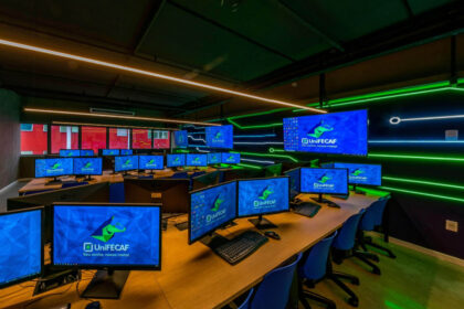 Polos de alta performance estruturam expansão