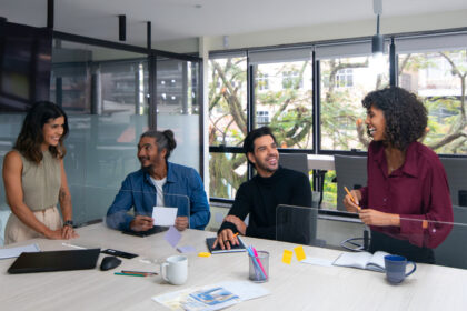 Empresas adotam flexibilidade como estratégia, diz estudo