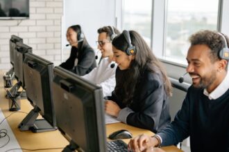 call center agents working