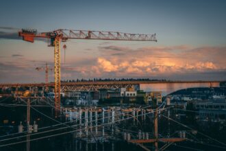 Empresa lança IA proprietária para o mercado da construção