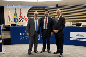 Diogo Ferraz participa do Prêmio Sindirepa-SP