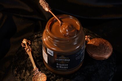 Brigadeiro de whisky ganha espaço no mercado gourmet