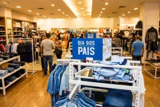 Dia dos Pais 2026: consumidores priorizam presentes afetivos