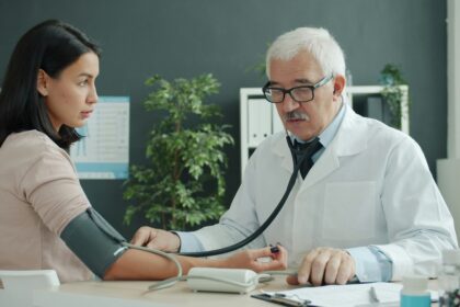 Entenda o papel do clínico médico no cuidado integral