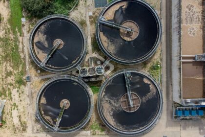 Investimentos em saneamento atingem R$ 33,3 bilhões em 2025