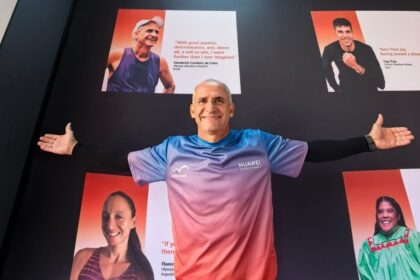 Huawei comemora um ano de loja com Vanderlei Cordeiro