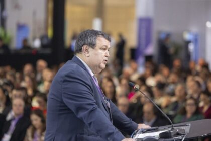 Fundos de pensão investem na relação com patrocinadores