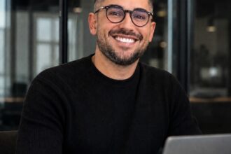 Da lista de convidados à economia da influência