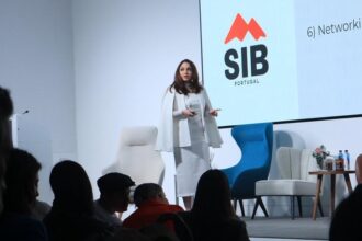 Fabiana Sampaio leva gestão de Cuiabá ao Japão