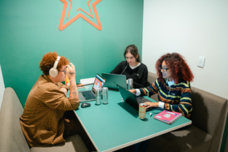 Grupo HEINEKEN lança programa de educação para colaboradores