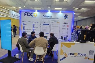 Robô-concierge com IA da Foco é destaque no Encatho 2026
