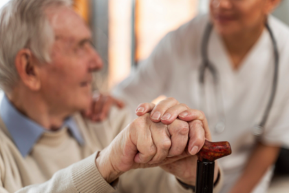 Envelhecimento amplia demanda por geriatria no SUS