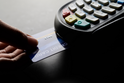 Chargeback ganha papel estratégico contra fraudes online