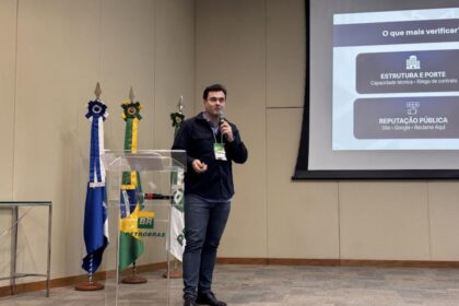 Pisos Elevados Brasil palestra em workshop da Petrobras