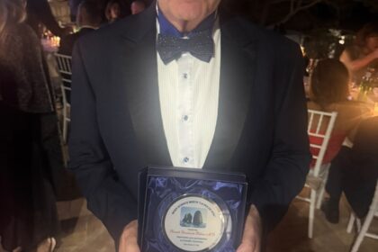 Ricardo Cavalcanti recebe homenagem em Capri
